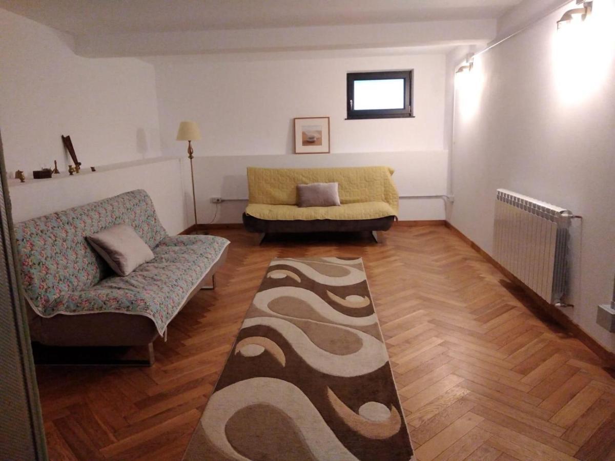 Villa Sunny House Suceava Esterno foto