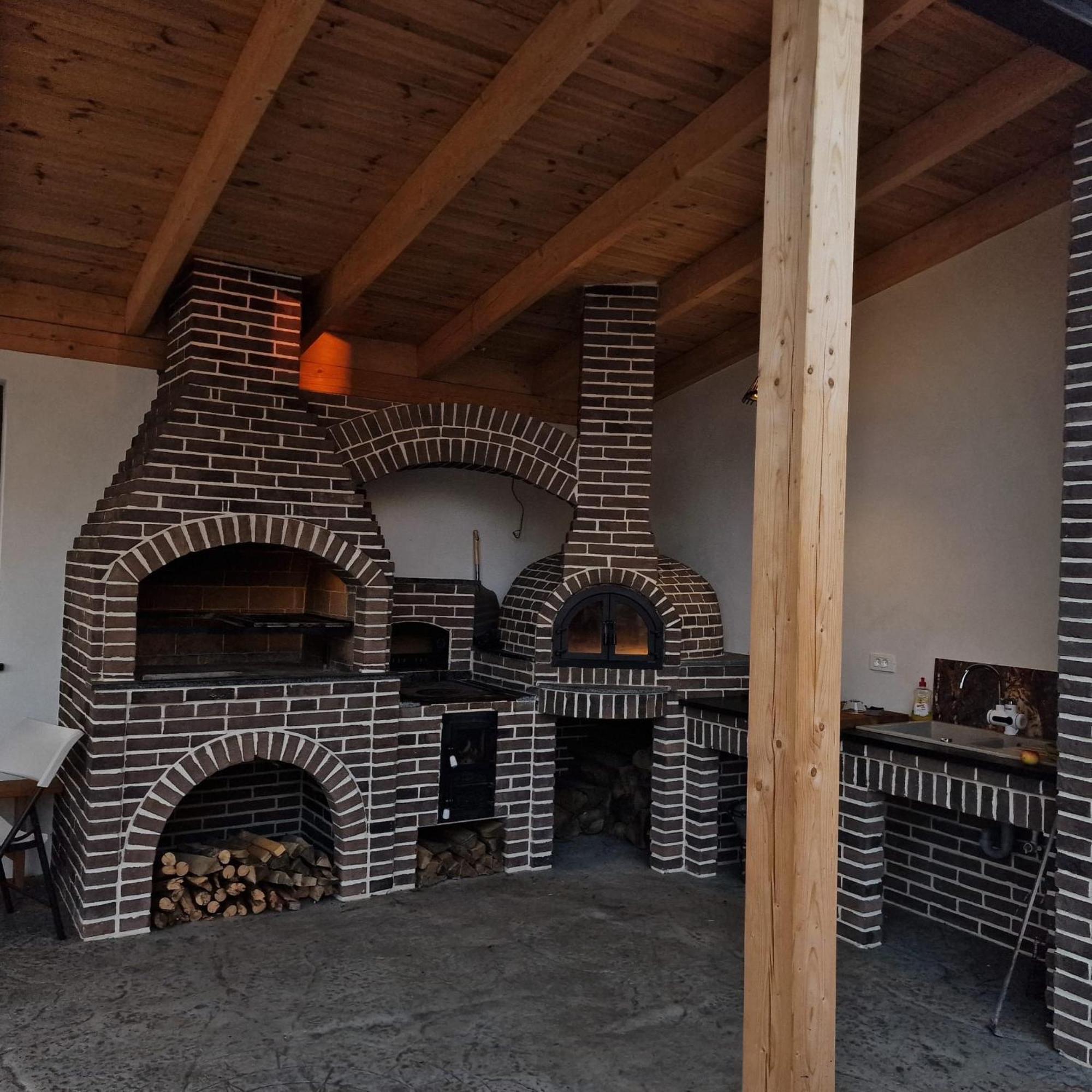Villa Sunny House Suceava Esterno foto