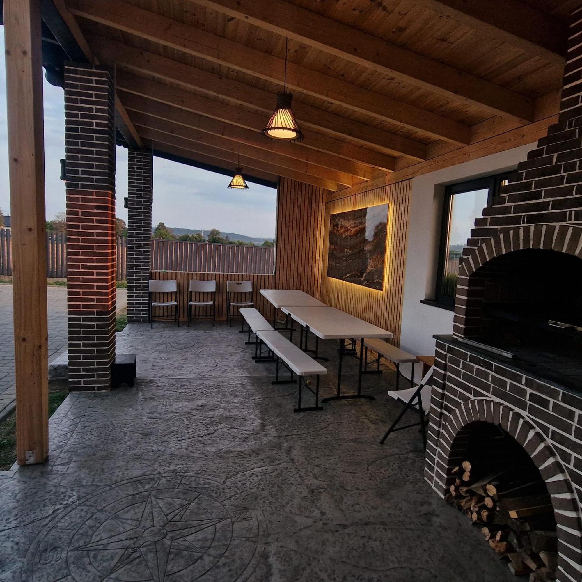 Villa Sunny House Suceava Esterno foto